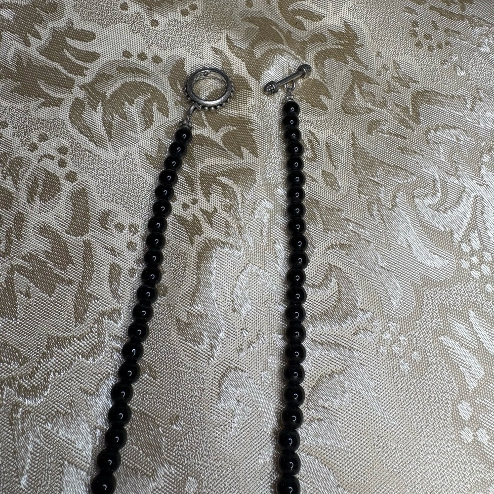 Beautiful Unique Stone Beaded Necklace 19” - Picture 5 of 6